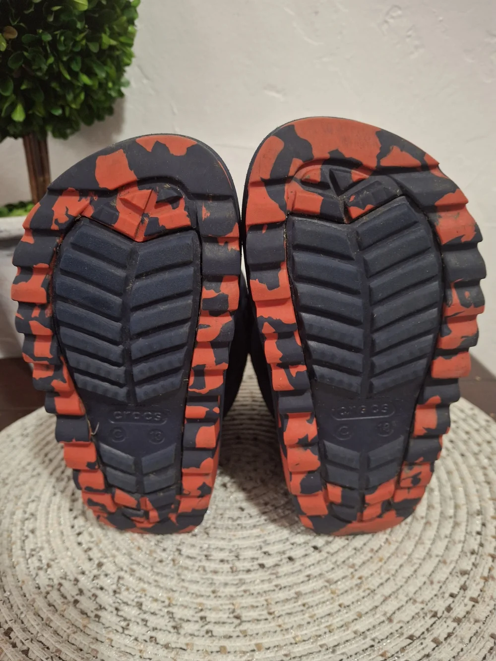 Kids Crocs Winter Boots - Navy with Red Accent Size 13.